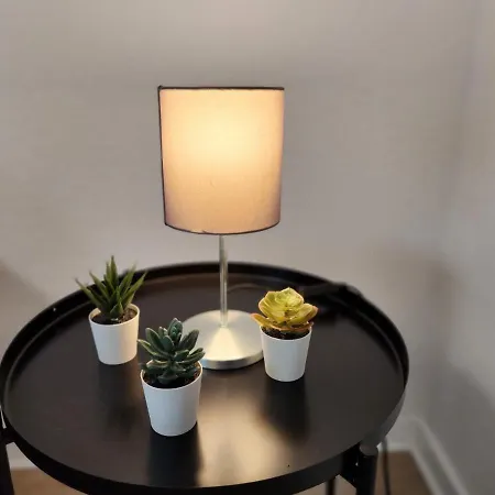Apartment Nd & *